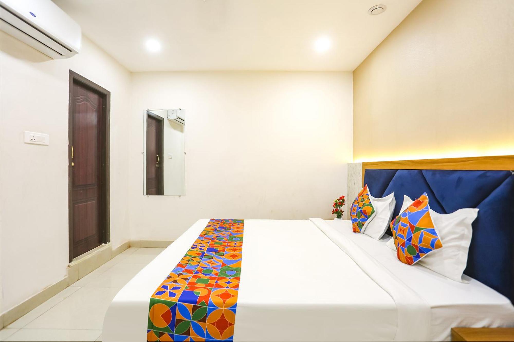 Fabhotel Hari Kunj 900 M From Kashi Vishwanath Temple Varanasi Eksteriør bilde