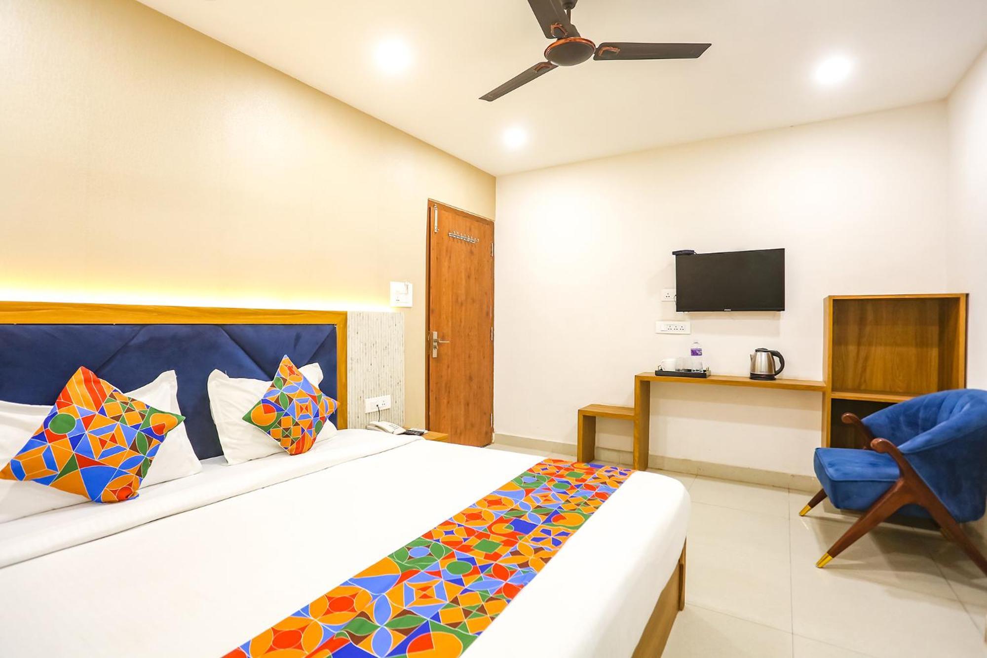 Fabhotel Hari Kunj 900 M From Kashi Vishwanath Temple Varanasi Eksteriør bilde