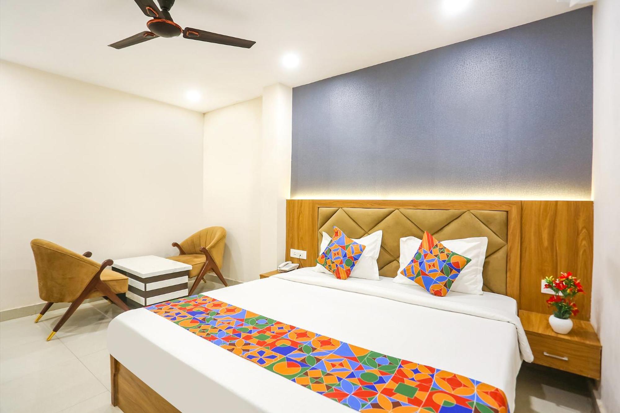 Fabhotel Hari Kunj 900 M From Kashi Vishwanath Temple Varanasi Eksteriør bilde