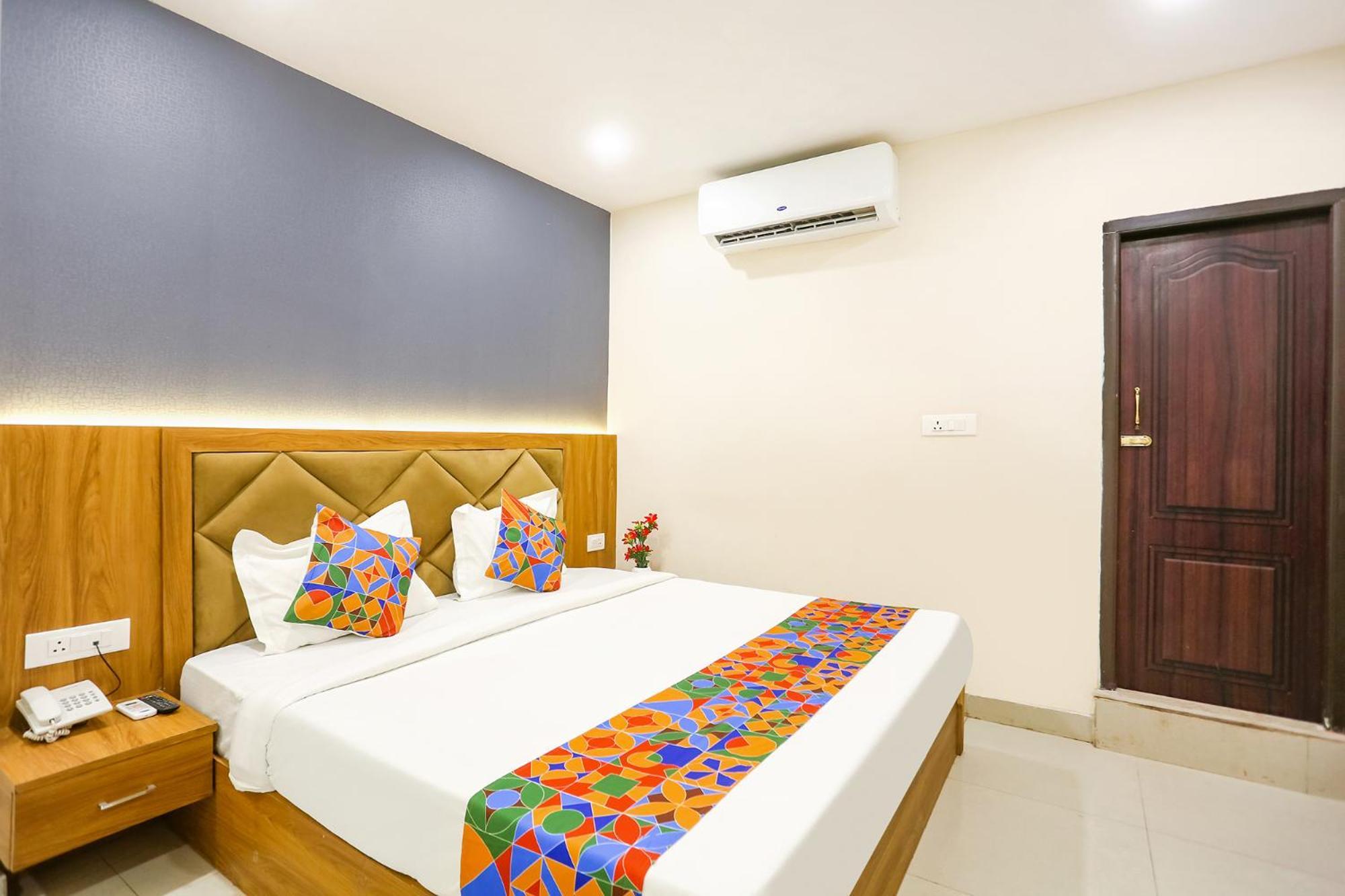 Fabhotel Hari Kunj 900 M From Kashi Vishwanath Temple Varanasi Eksteriør bilde